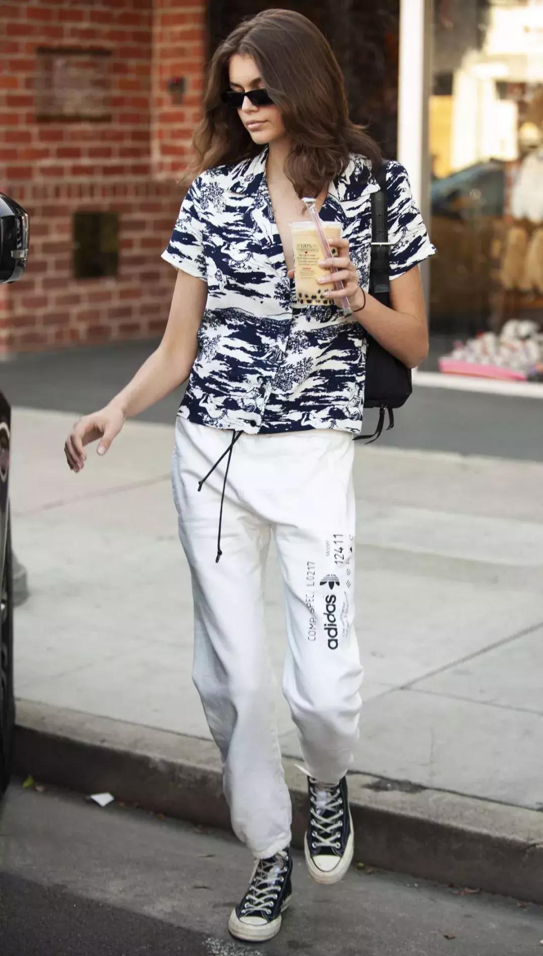 有没有为买一样东西排过队？机会来了，可以去排匡威的队了～