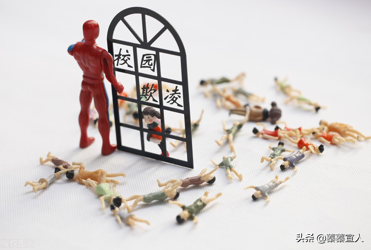 小孩死活不上幼儿园怎么办,孩子天天哭闹死活不愿意去幼儿园