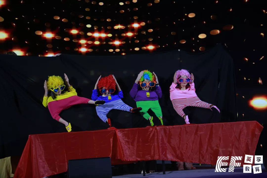 鑻卞瓪澶哄啝,鑻卞瓪娲诲姩鍥為【