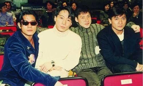 出道和现在的对比周杰伦,出道22年