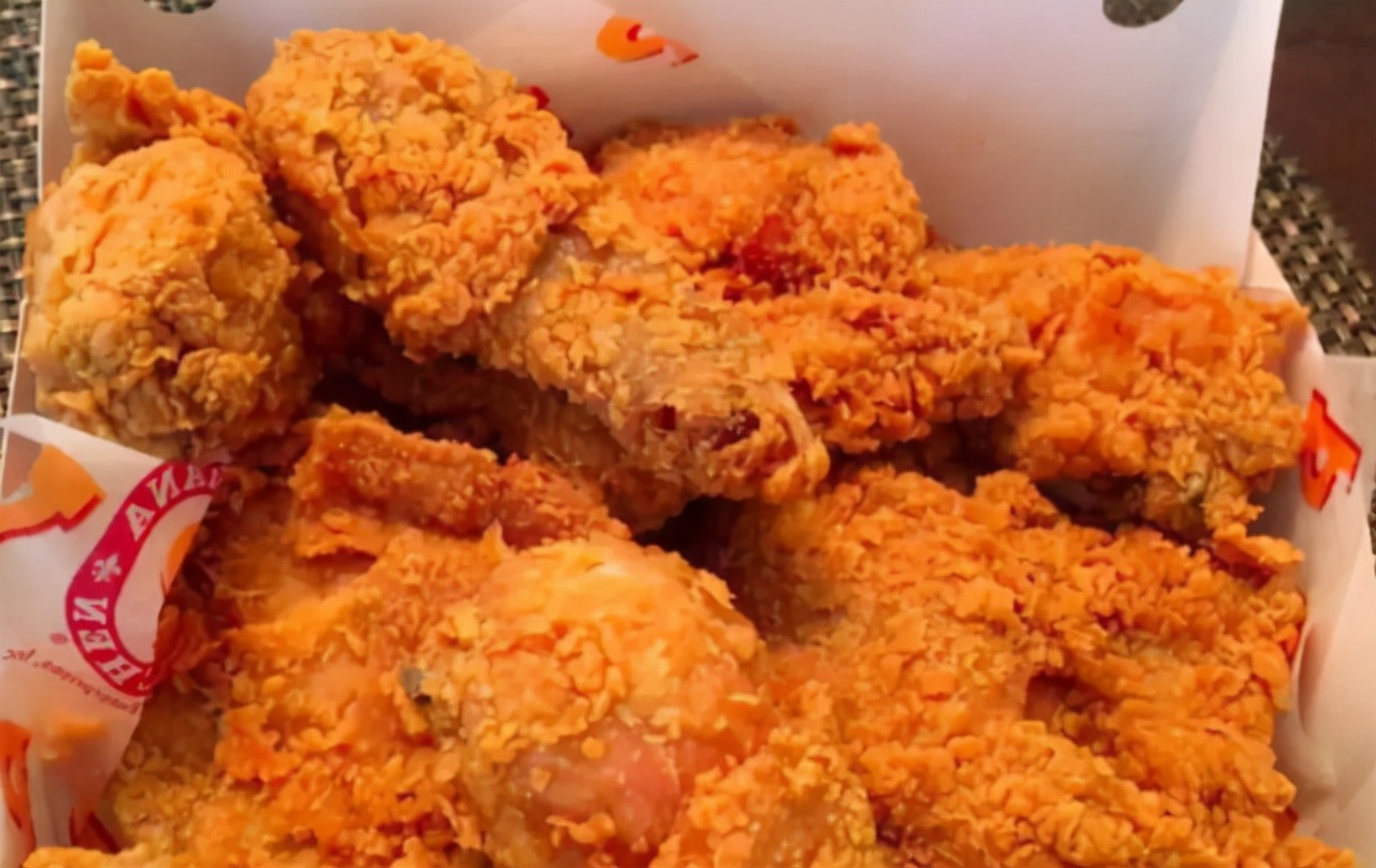 皮肤怎么做紧致不长斑,怎样保养皮肤不长斑不长痘