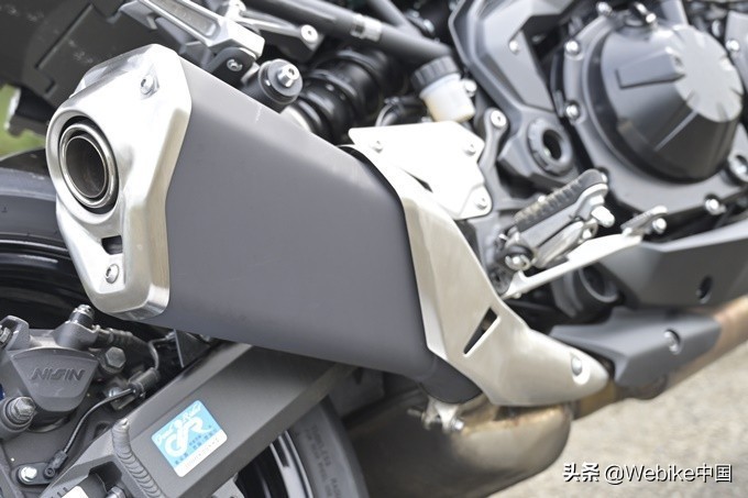 川崎z900跟川崎z1000有什么差别,川崎Z900驾驶体验