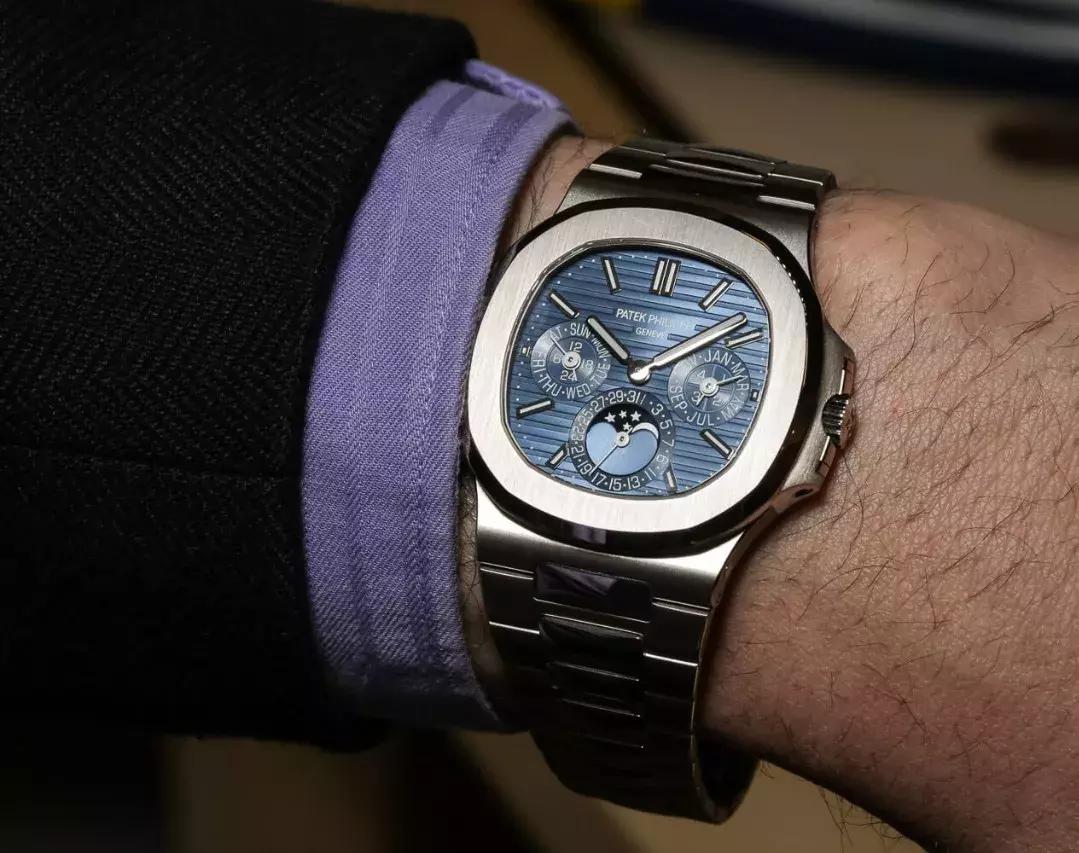 鹦鹉螺腕表,棱角分明的手表居然也可以很温柔