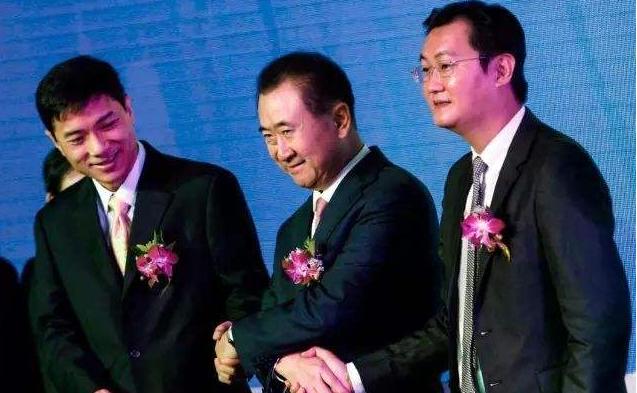 王健林说电商很厉害,王健林马云的新商业模式