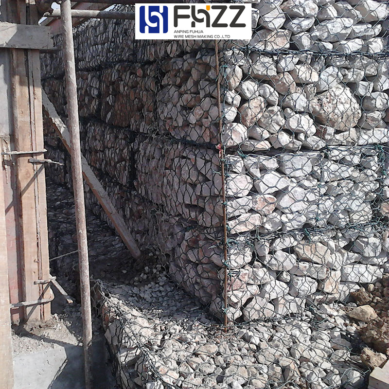 镀锌铁丝石笼网源头厂家,高速公路钢筋网片