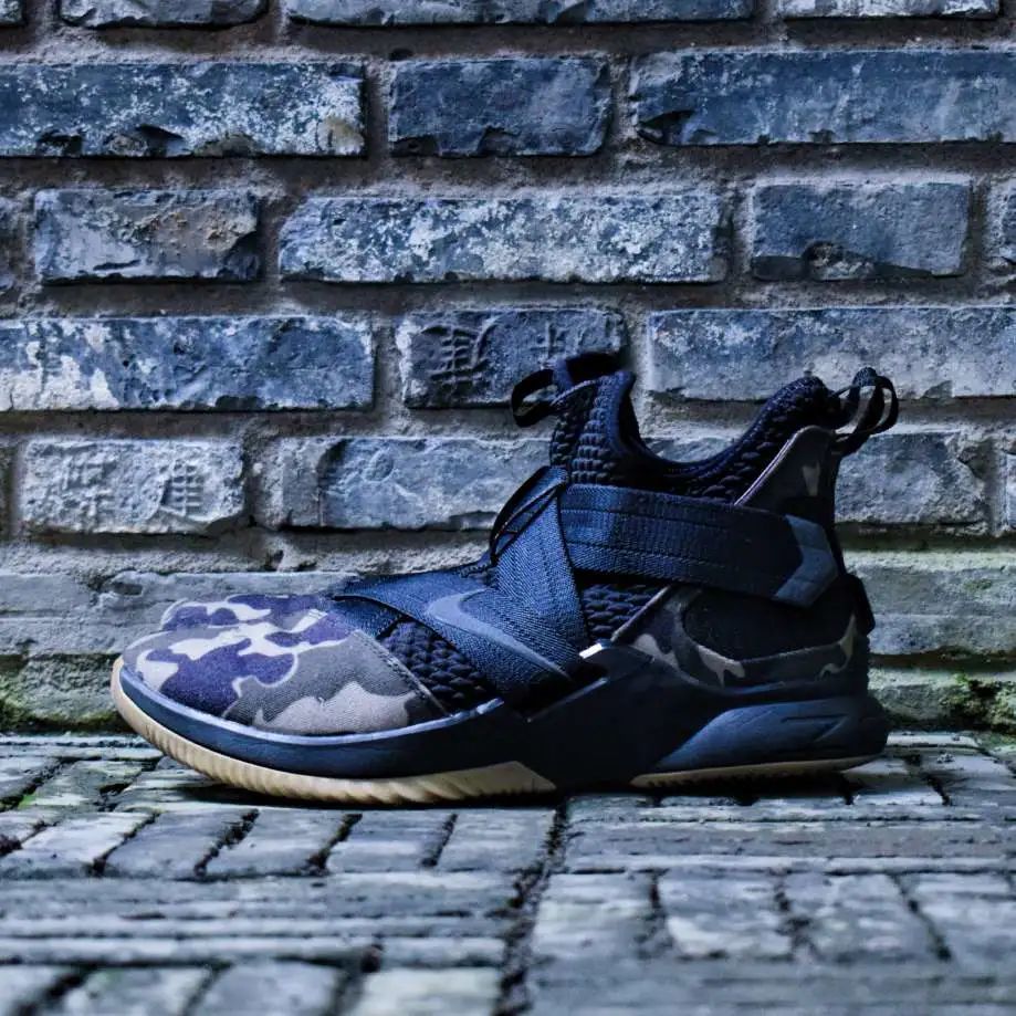 秀出你的乒乓球鞋,秀出你的球鞋足球鞋