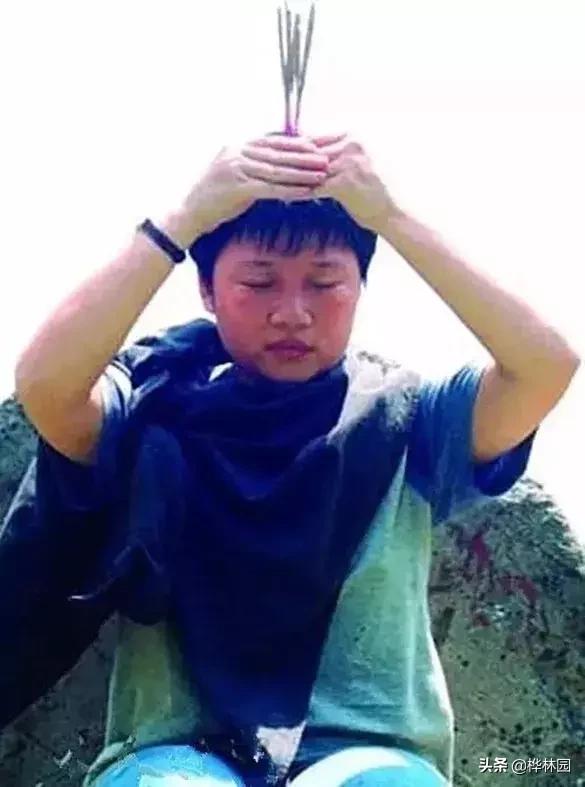 李娜出家后现在生活状况,歌坛一姐李娜为何出家为尼