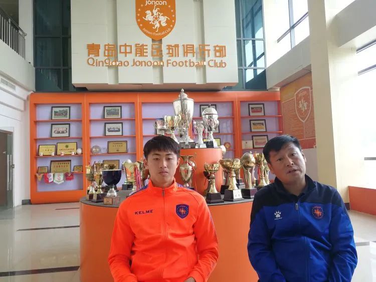 涓兘鐞冨憳鐜嬮煬杩戝喌,鐜嬮煬闈掑矝涓兘