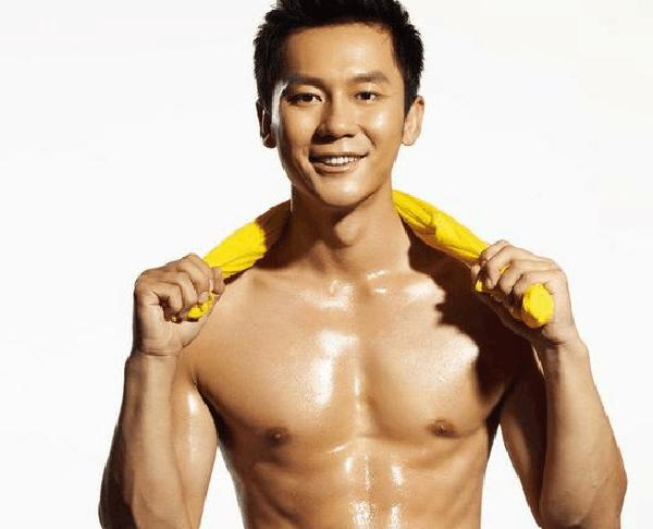 大黑牛李晨肌肉照,李晨健身晒肌肉照