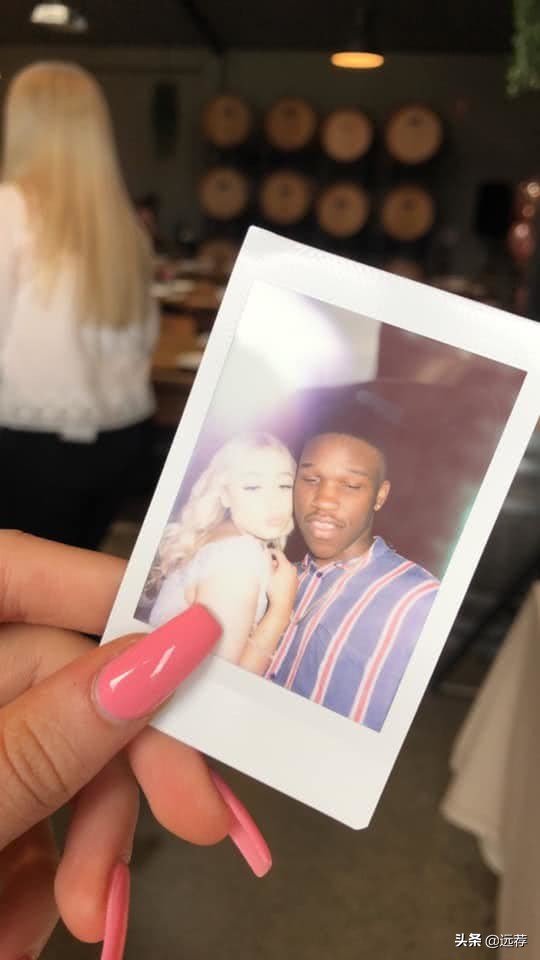 18岁澳洲女孩找黑人做男友！被无良网站公示供人羞辱