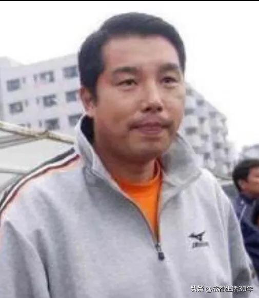 四川全兴队回忆录,雄起四川歌曲视频