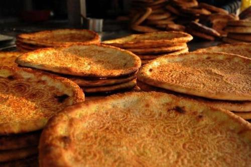 乌鲁木齐哪里的馕好吃,乌鲁木齐馕哪里正宗好吃