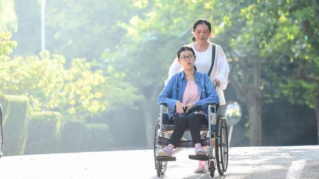 女生铁路专业哪个专业最好,计算机专业适合女生的专业