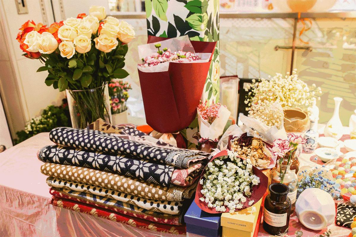 天津天塔亮灯为祖国庆生,天津点亮天塔科普灯光秀直播