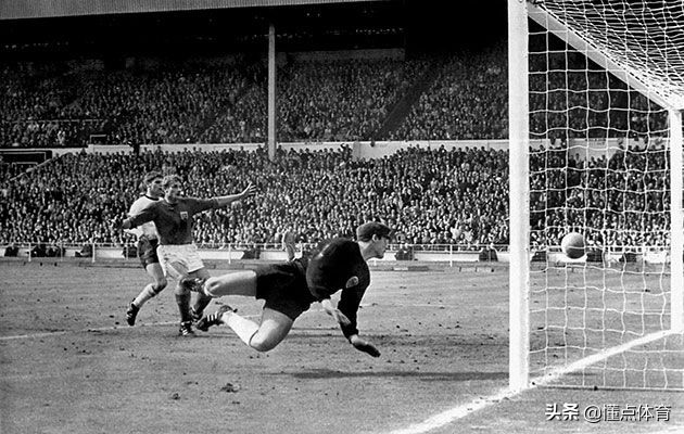 足球100个难忘瞬间,十大足球难忘瞬间