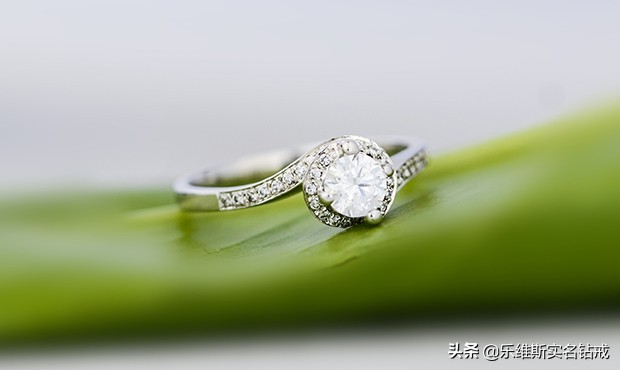 au750钻戒是什么含金量多少,买au750金钻戒划不划得来