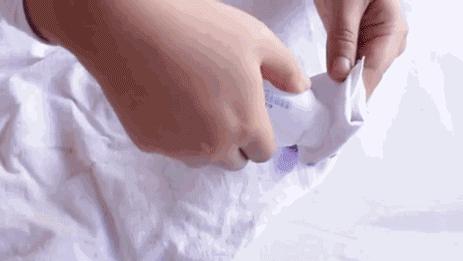 洗衣机衣服染色怎么洗掉妙招,红色的衣服染色怎么洗掉妙招