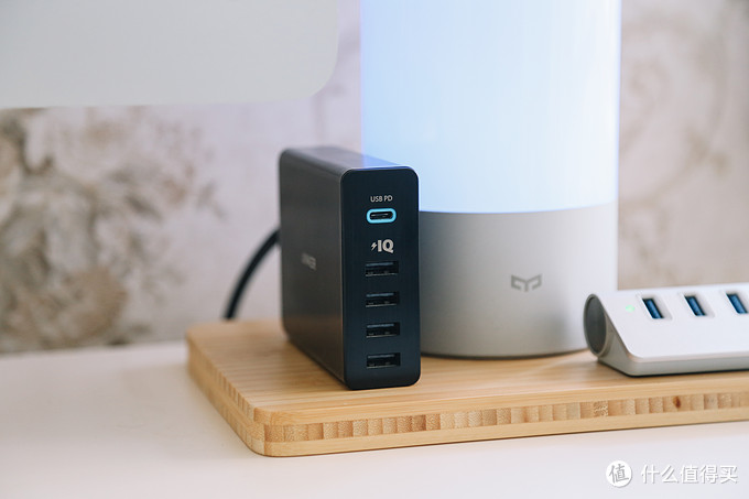 iphone无线充电适用哪些型号,iphone数据线和充电头推荐