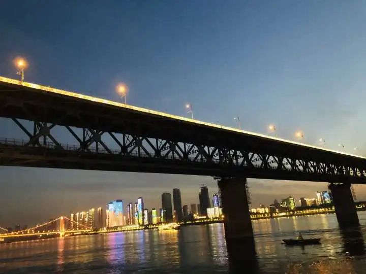 武汉网友现状,武汉人现状怎么样