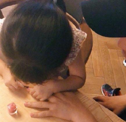 包贝尔女儿包饺子李现评论,包贝尔女儿搞笑饺子化身迷妹李现