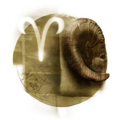 12星座出轨后被发现的表现,12星座发现对方出轨