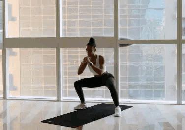 4个动作练练松弛的大腿，让双腿变紧致，让腿围再小一圈