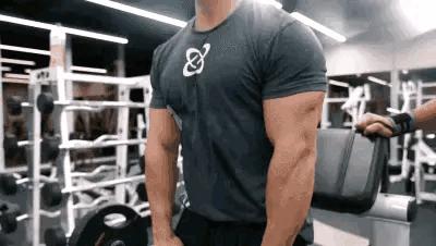 练肩的时候肩部咯吱响是为什么,肩关节的训练方法及注意事项