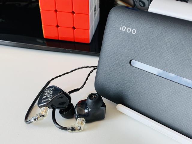 iqoopro5g版hifi怎么样,iqoopro5g的光感在哪