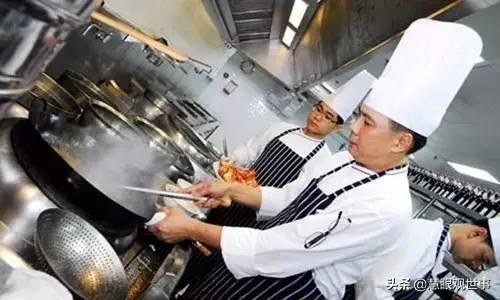 《侯海洋基层风云》没脑子的厨师老段