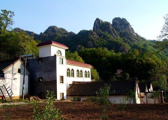 西泰山是什么样的,西泰山为啥叫西泰山