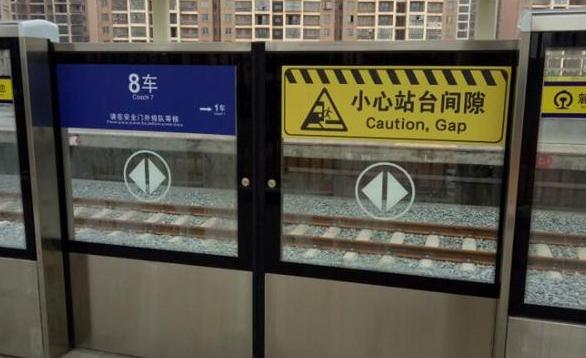 标识牌有哪些不同材质的优缺点呢,洗手间节约用水标识牌什么材质