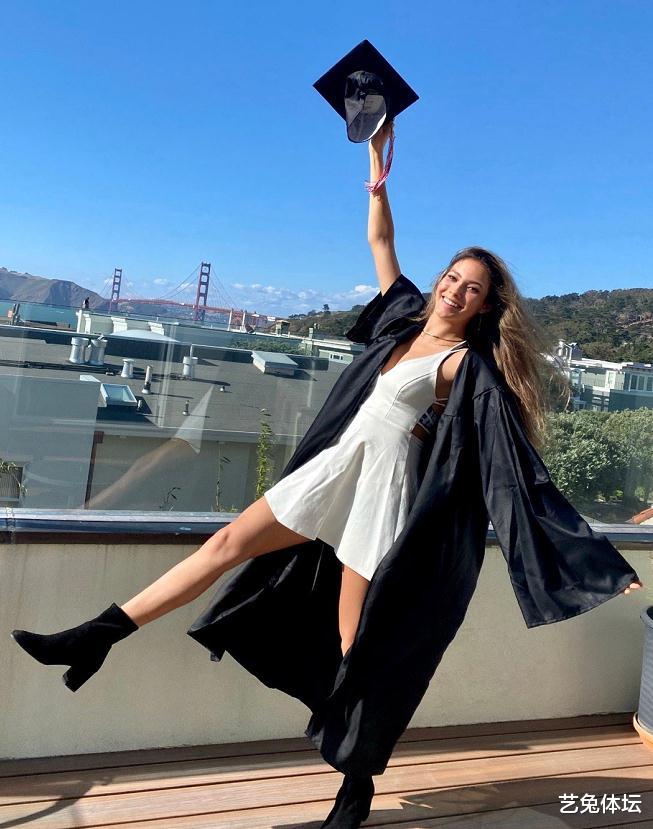 十六岁美国少女为中国夺金牌,美国17岁女孩加入中国籍