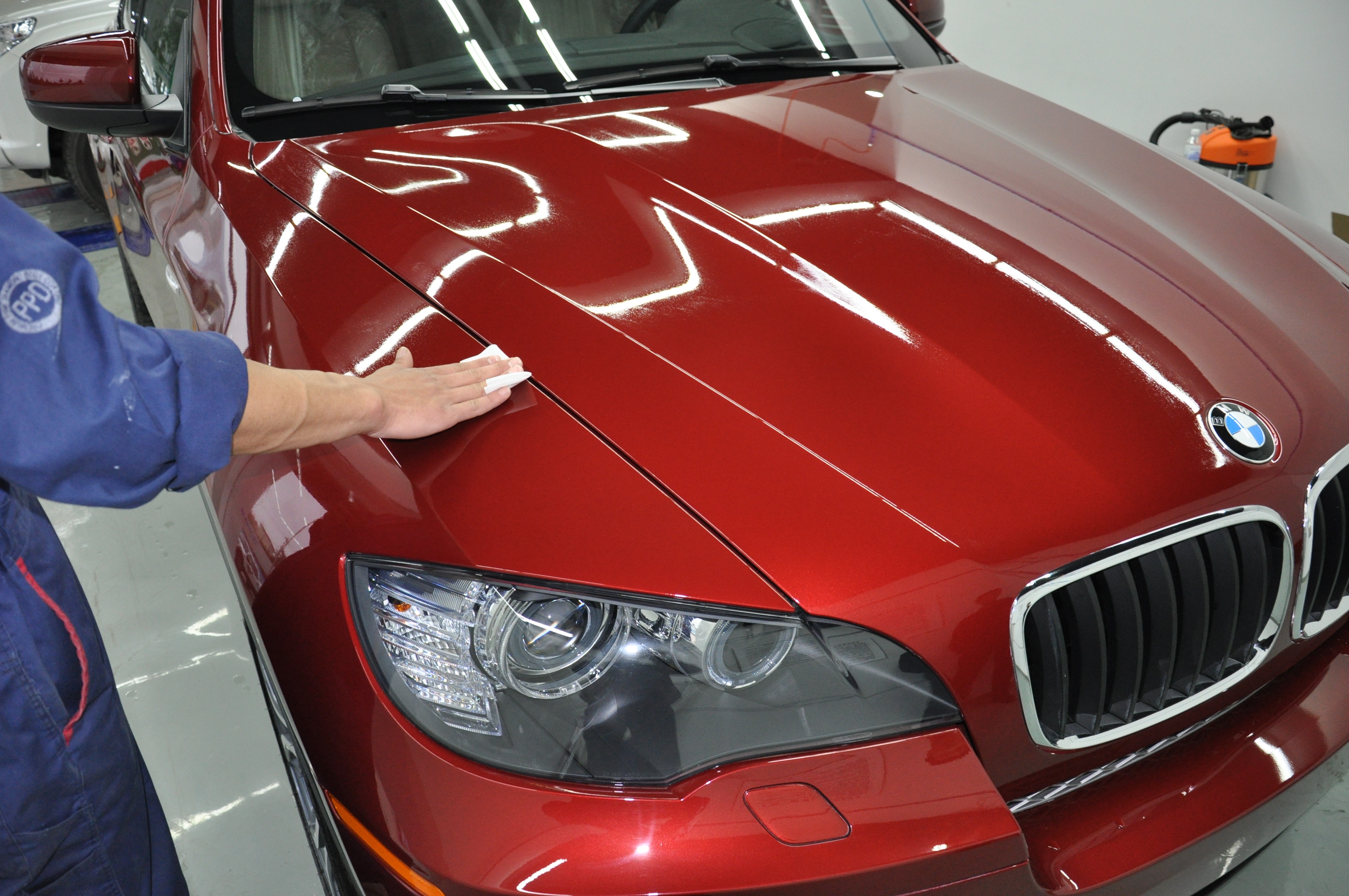 打蜡镀膜镀晶封釉有什么区别,汽车抛光打蜡封釉镀膜镀晶哪个好