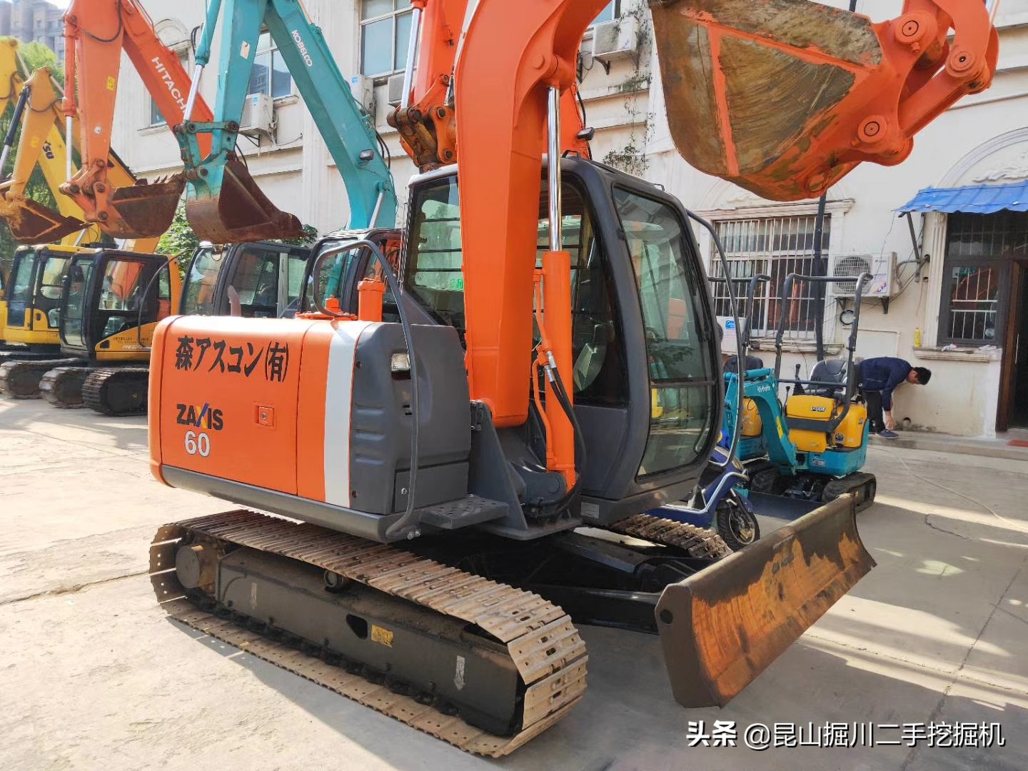 新挖机降价二手机何去何从,新品卖疯了