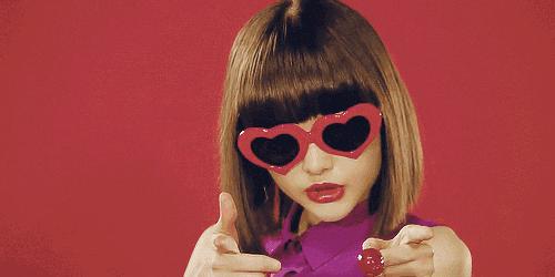 用了国货发现钱够花了,用我们的国货去挣钱