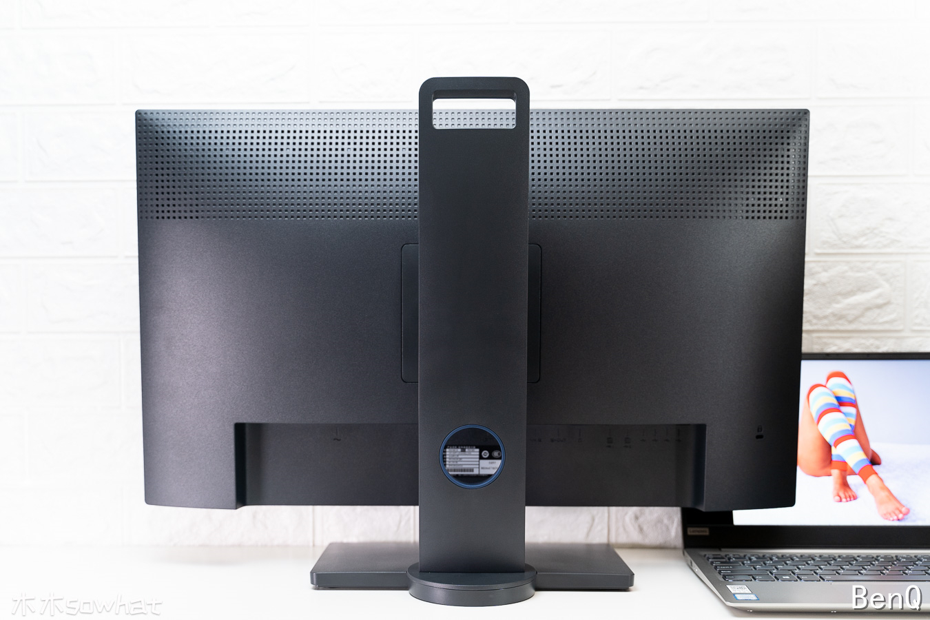 明基2710u显示器,明基显示器2700u与2700q的区别