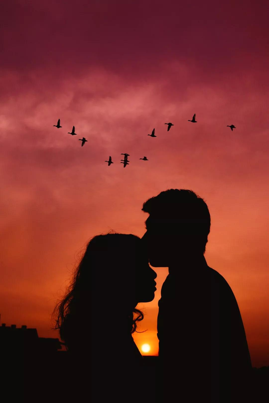 分手那天她带走了我所有的口罩,分手时他拿走了我的口罩