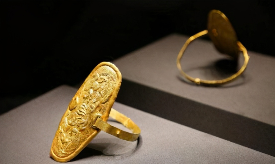 “臂鞲”这种罕见而又古老玉器你了解吗？