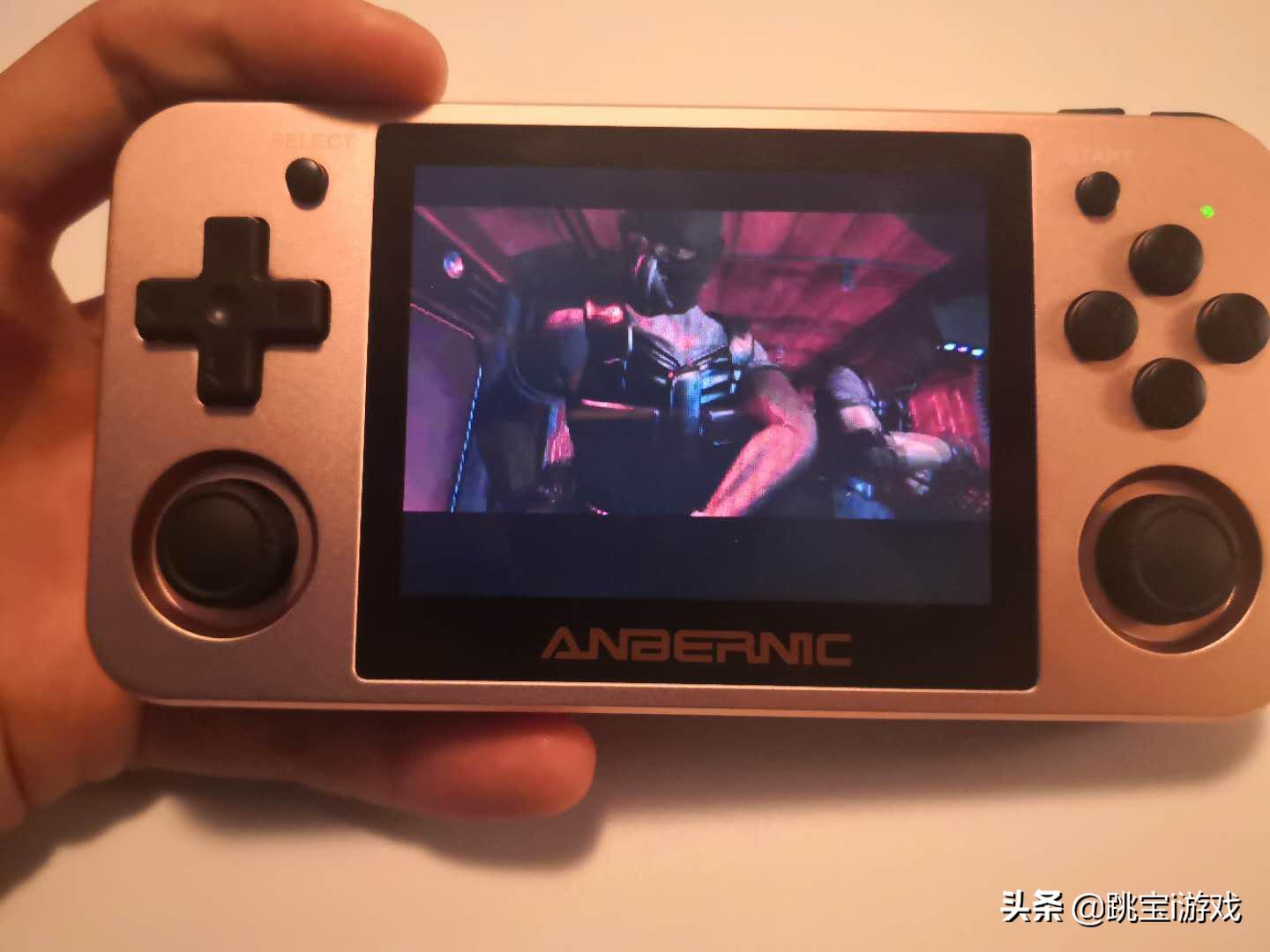 20种格式、60帧、256G内存：RG350全面升级，你要的都有了么？