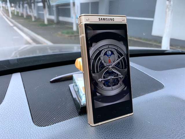 三星w2018高定版拆机视频,三星w2018高定版什么处理器