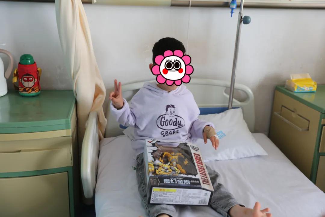 龙凤胎睡觉哭闹,龙凤胎宝宝睡觉