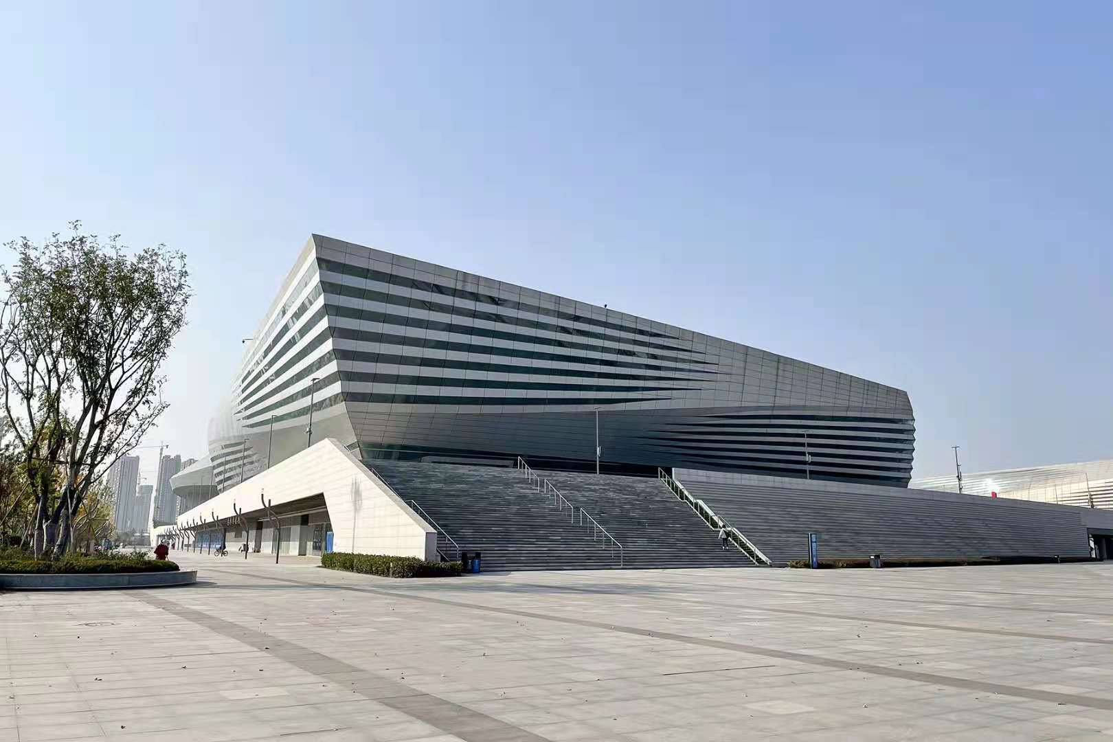 盘点中国那些“天价体育中心”，真的可以物尽其用吗？