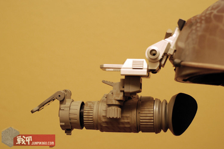 战甲轰鸣致命武器,战甲前期武器推荐