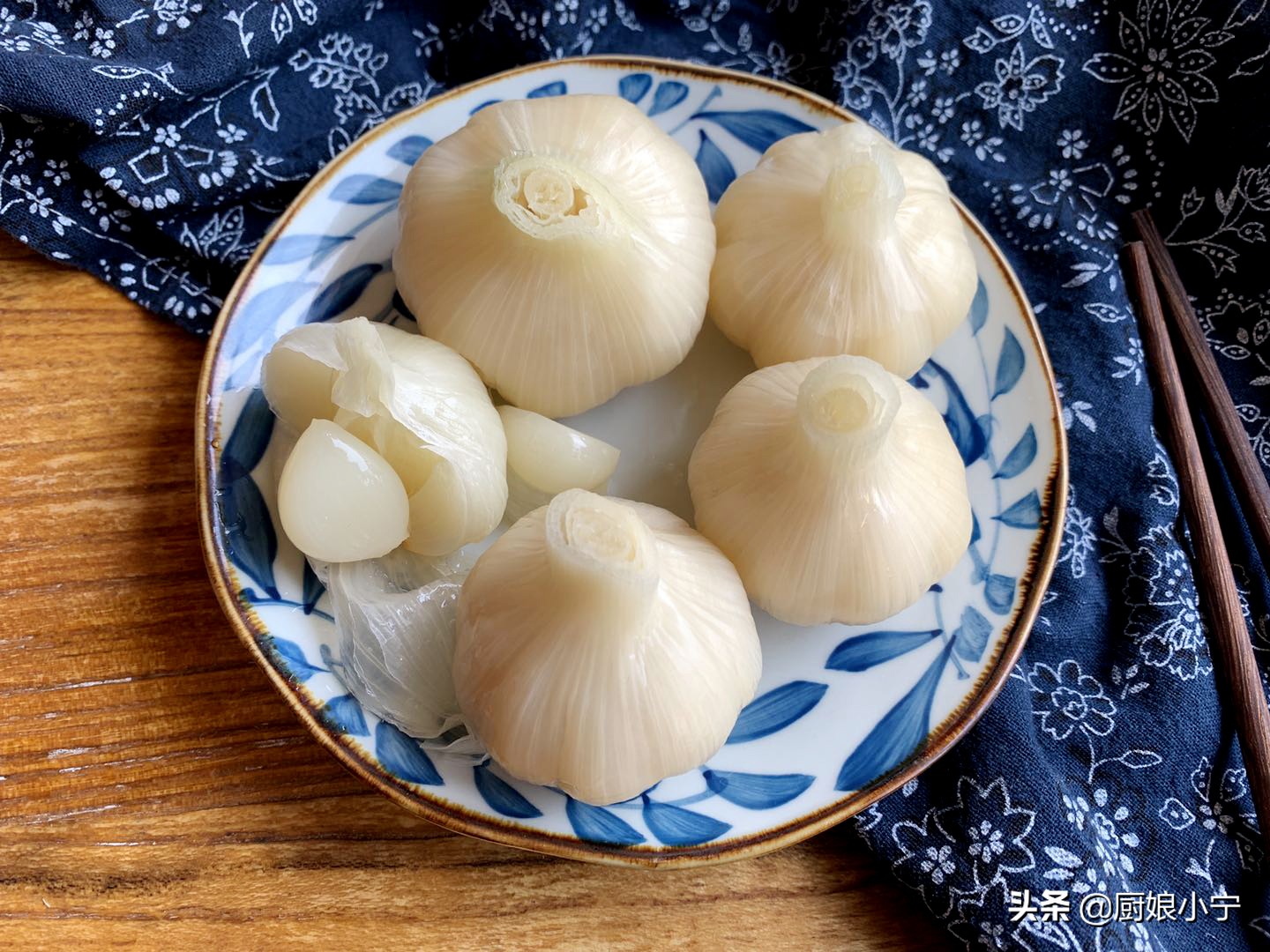20斤大蒜做糖醋蒜需要多少糖和醋,大蒜出蒜苔快的方法