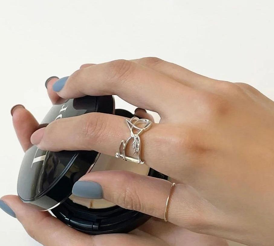 sm演唱会边伯贤和泰妍拉手,sm重新出道男艺人