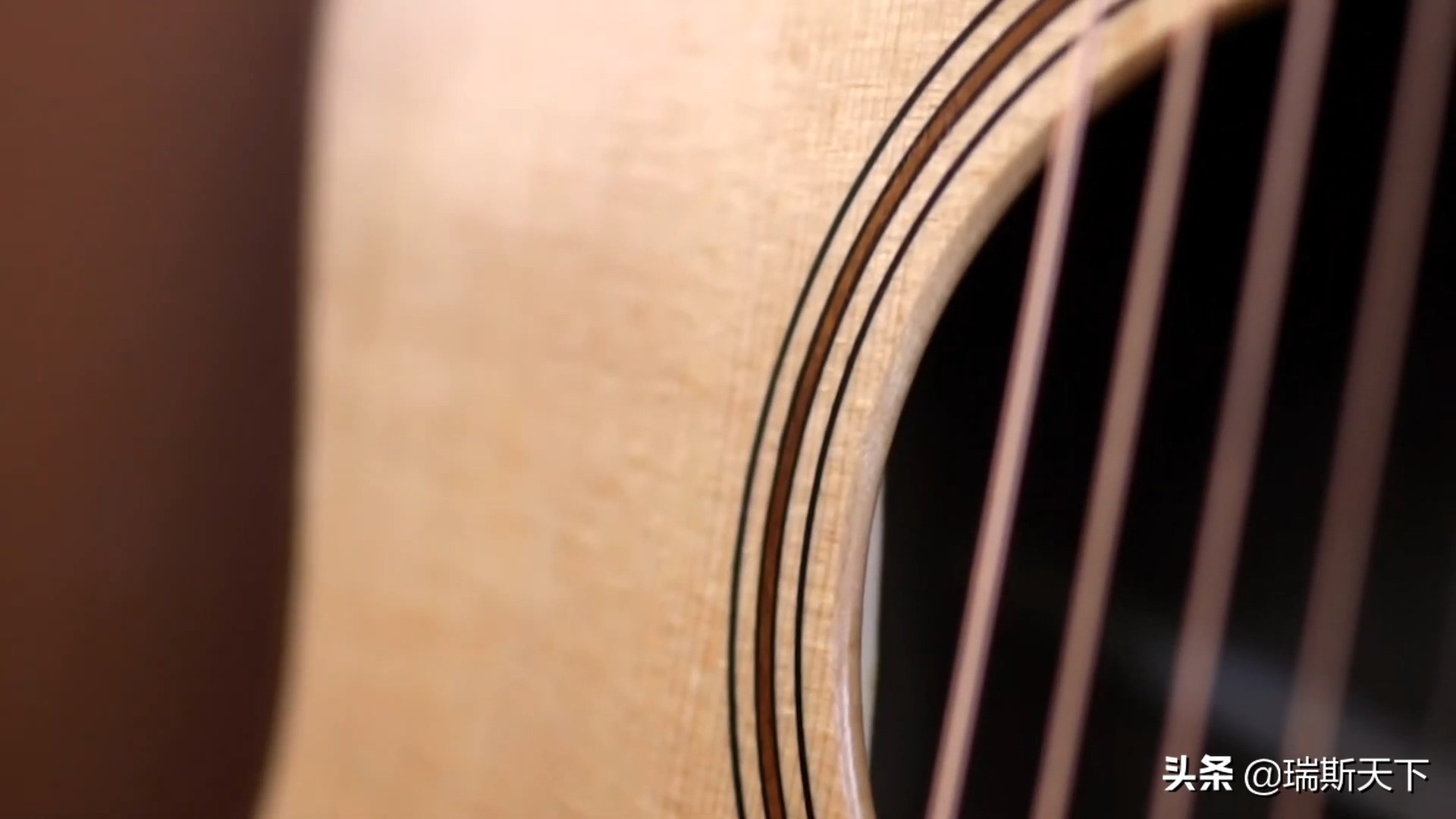 适合初学者的静音吉他,特质吉他