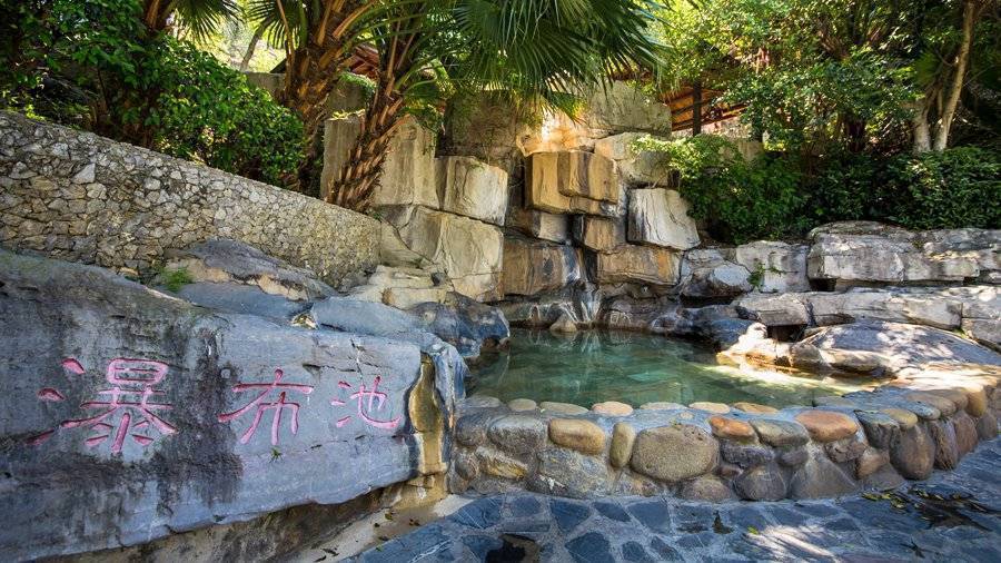 温泉小镇44平房子效果图,温泉小镇6层洋房