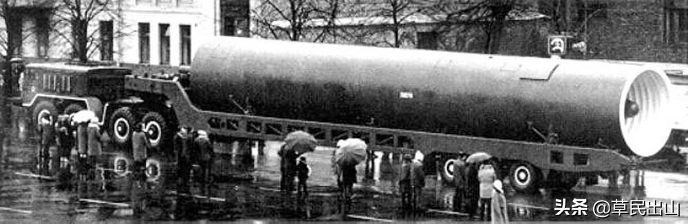 寻找男人的世界——再次追忆红色帝国的*力暴**美学之六