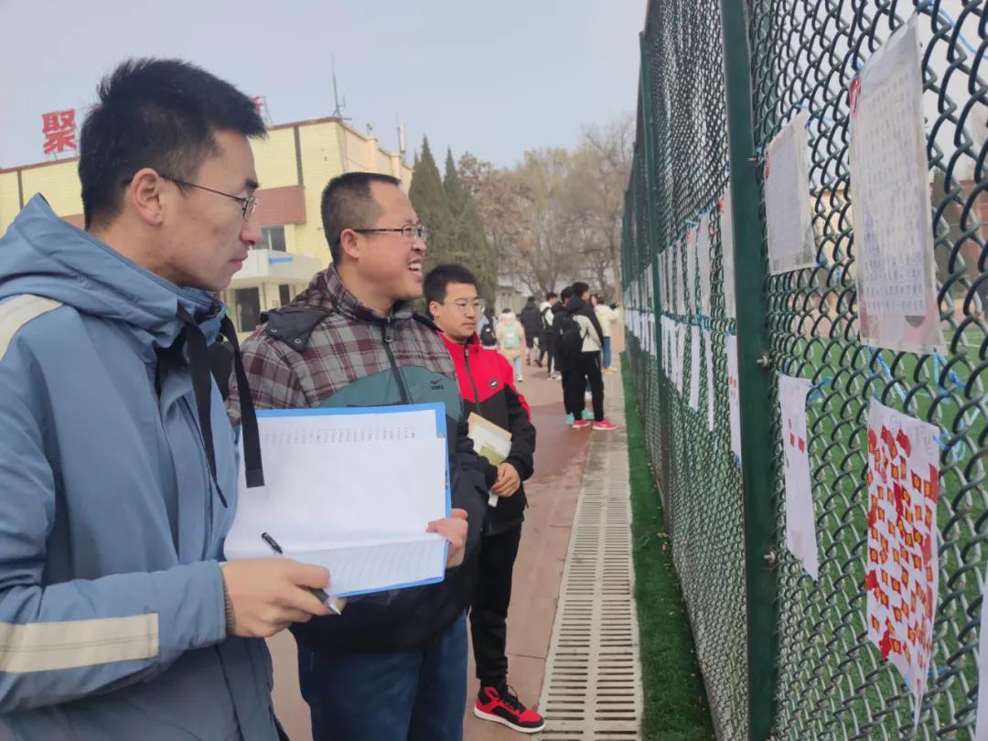 感恩季主题绘画比赛,感恩教师节书画展览