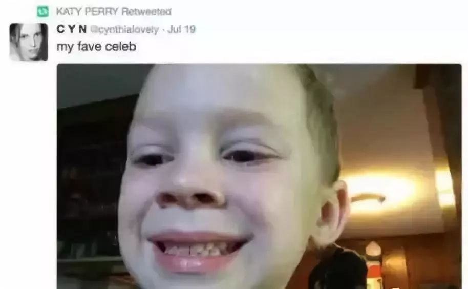 假笑男孩爆红多年后惨遭曝光,假笑男孩儿个人资料